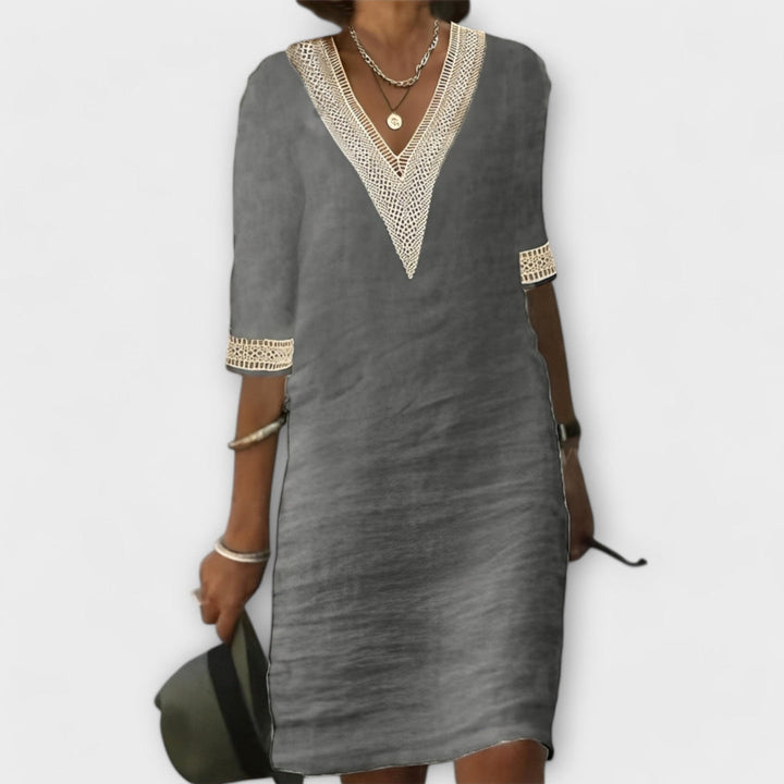 Emelia | Vestido Boho con Cuello en V