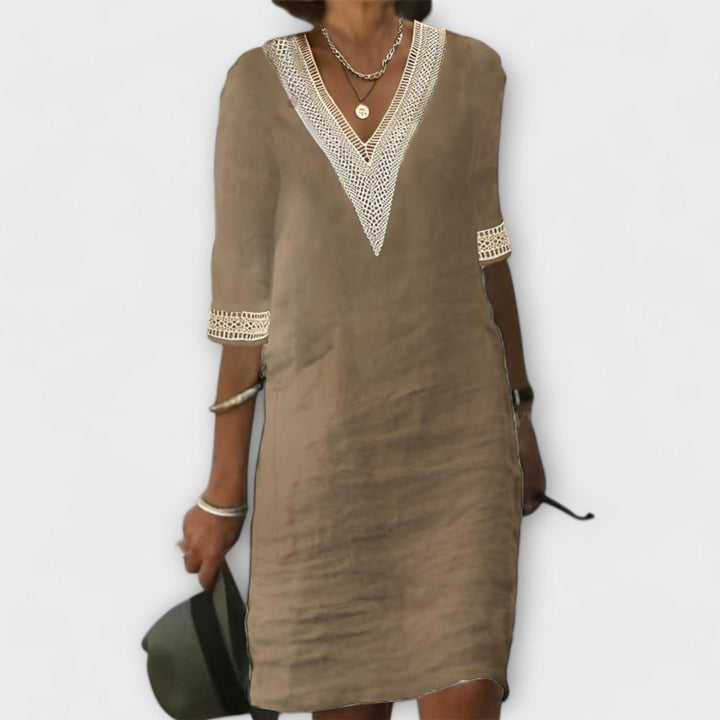 Emelia | Vestido Boho con Cuello en V