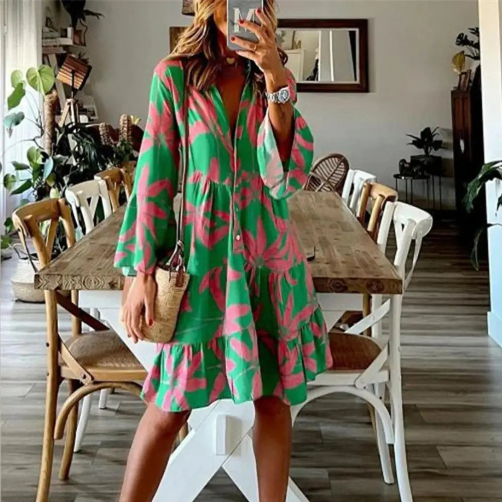 Petra | Vestido Tropical con Estampado y Botones